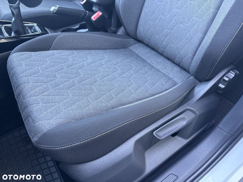 Volkswagen T-Cross 1.0 TSI Life Plus - 18