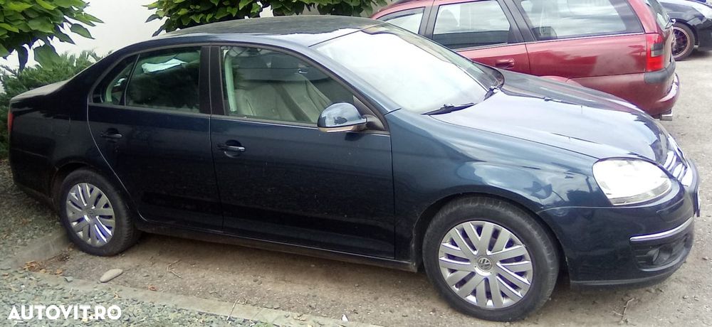 Volkswagen Jetta 1.6 TDI DPF Comfortline - 3