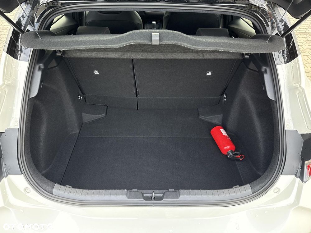 Toyota Corolla 1.8 Hybrid Selection - 13