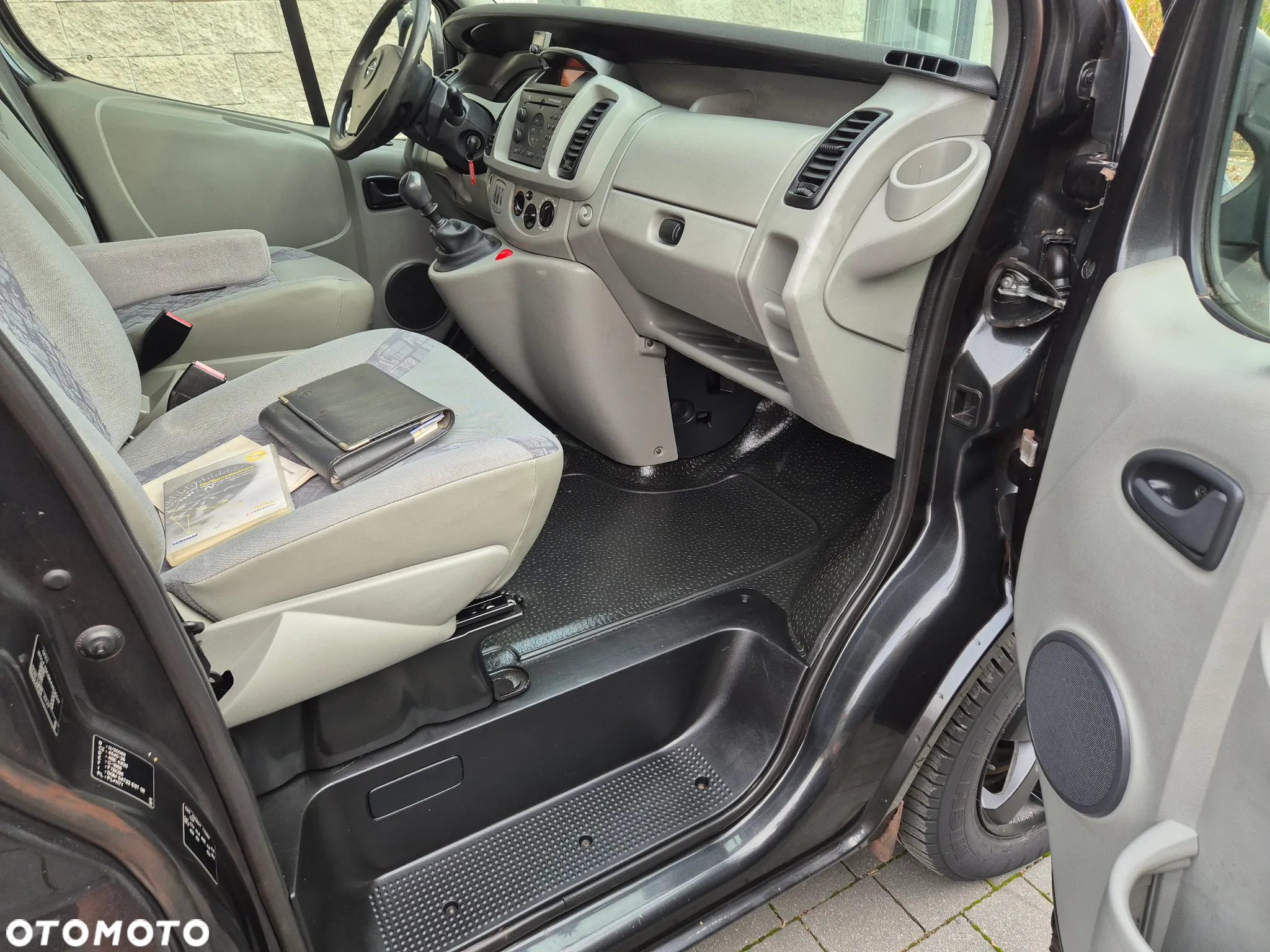 Opel Vivaro - 12