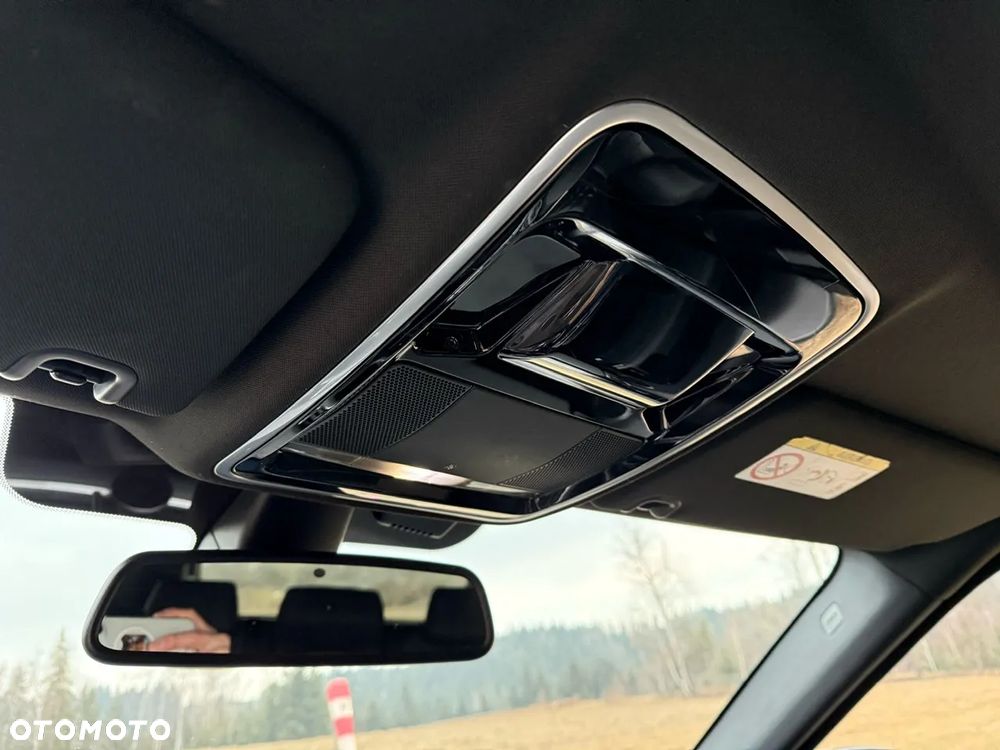 Land Rover Range Rover Sport D300 (SDV6) HSE - 33