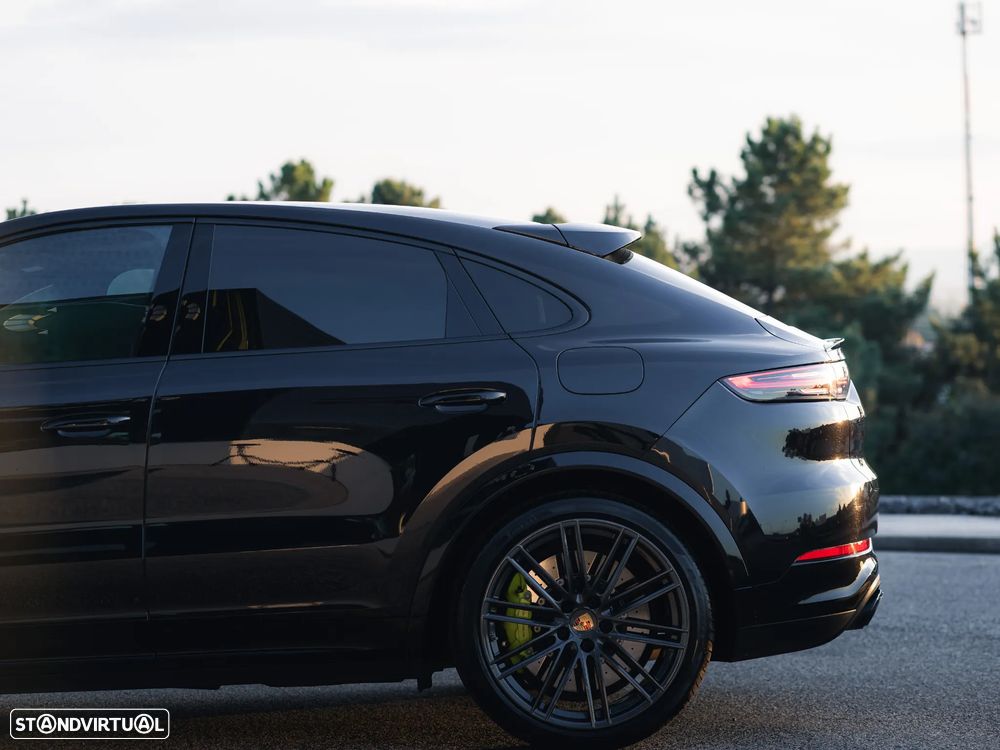 Porsche Cayenne Coupé Turbo S E-Hybrid - 28
