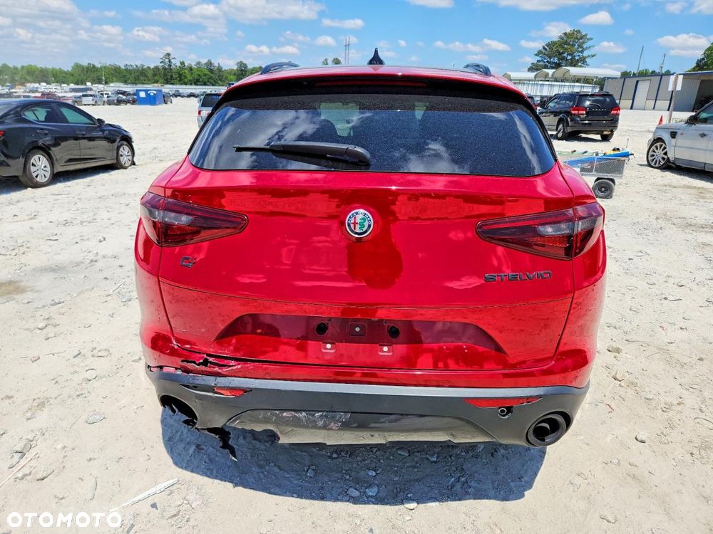 Alfa Romeo Stelvio 2.0 Turbo TI Q4 - 6