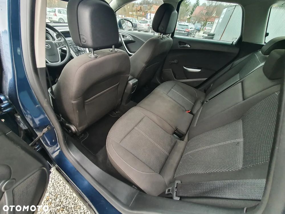 Opel Astra 1.4 Turbo - 10