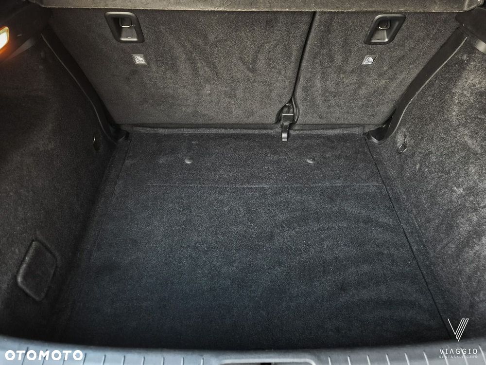 Fiat Tipo 1.6 MultiJet 16v Lounge - 26