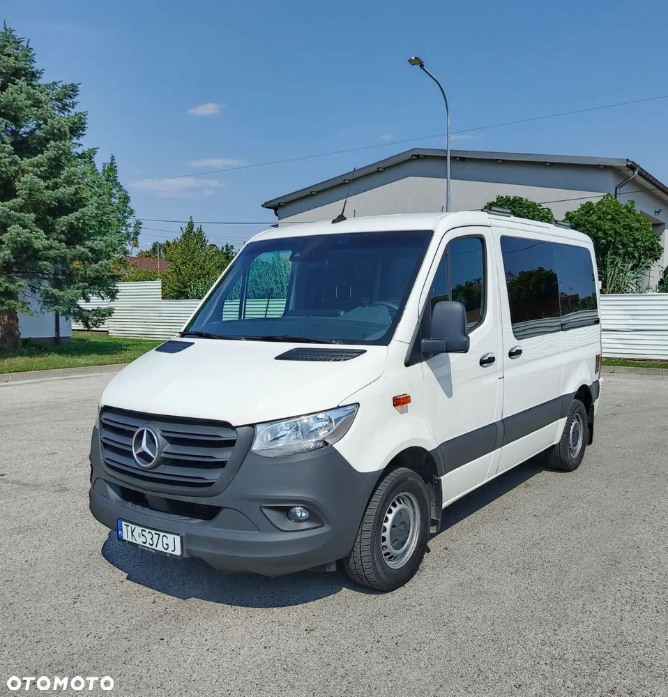 Mercedes-Benz Sprinter - 2