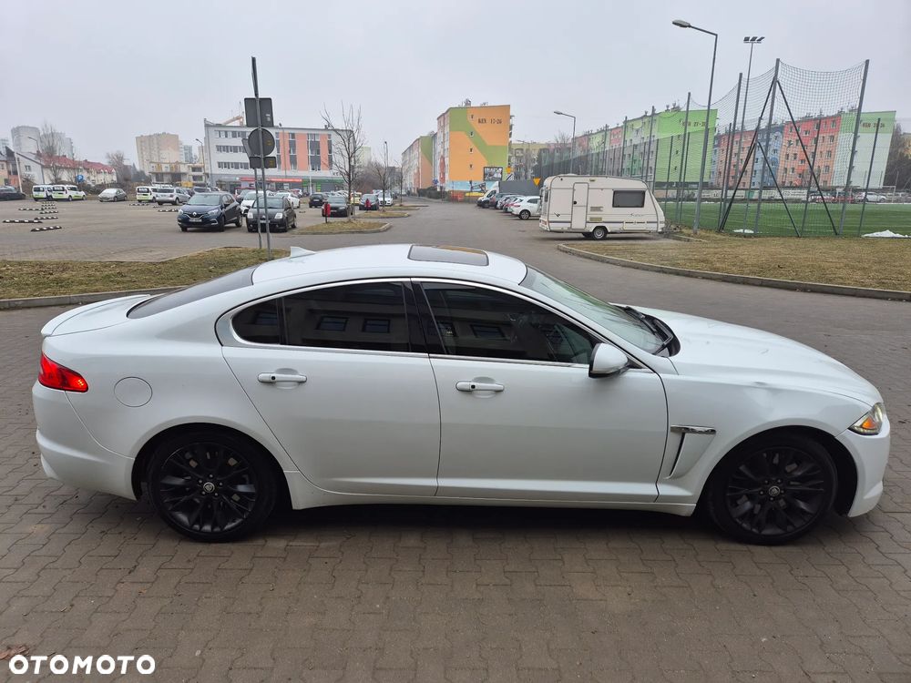 Jaguar XF - 5