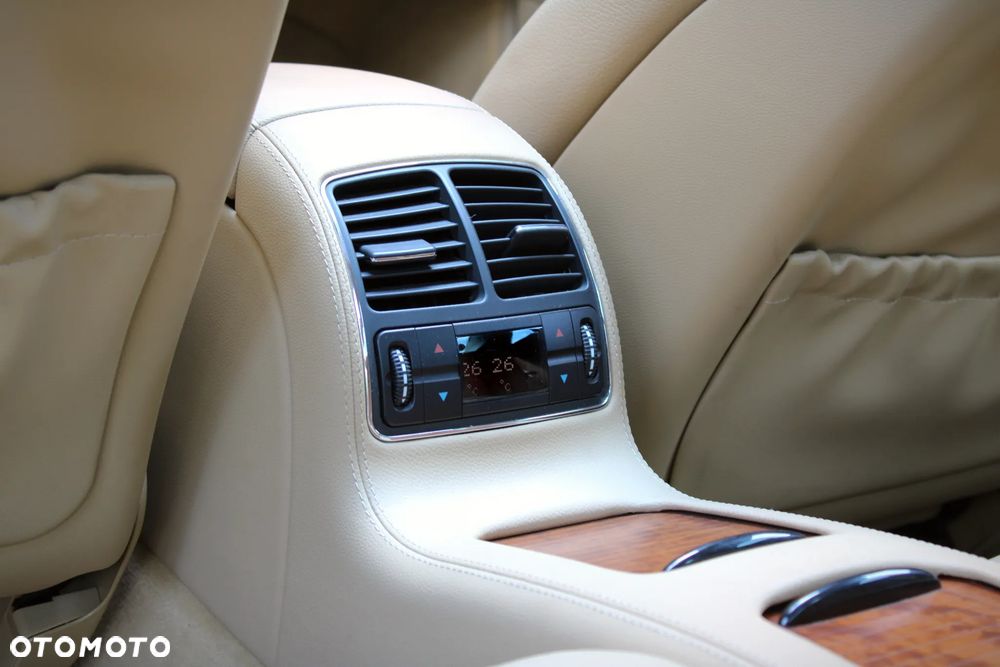 Mercedes-Benz CLS 350 - 27