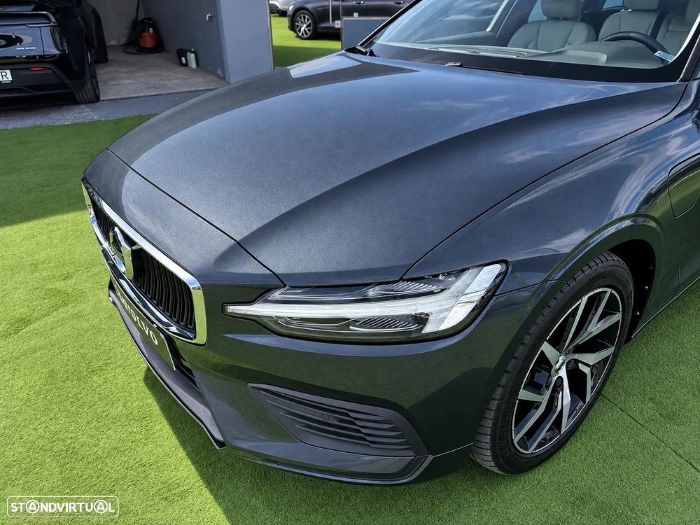 Volvo V60 2.0 T8 AWD TE Momentum Plus - 7
