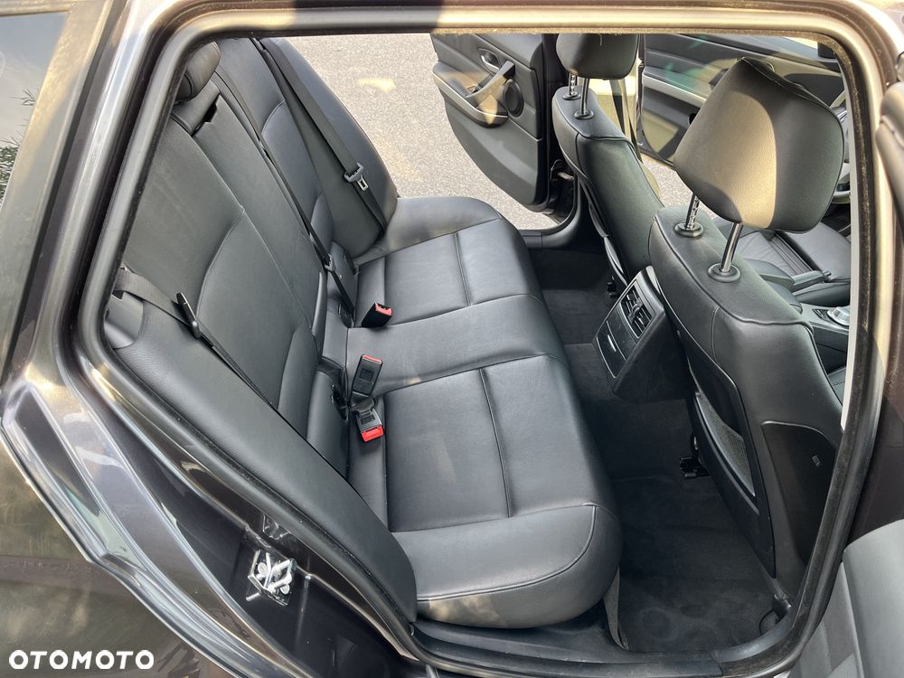 BMW Seria 3 325i - 7