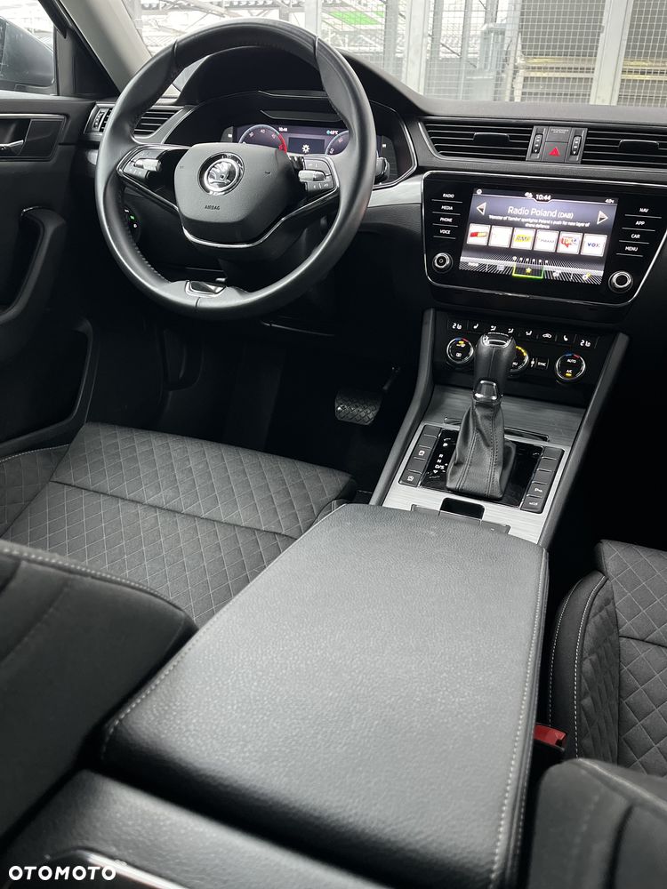 Skoda Superb 2.0 TDI SCR Ambition DSG - 23