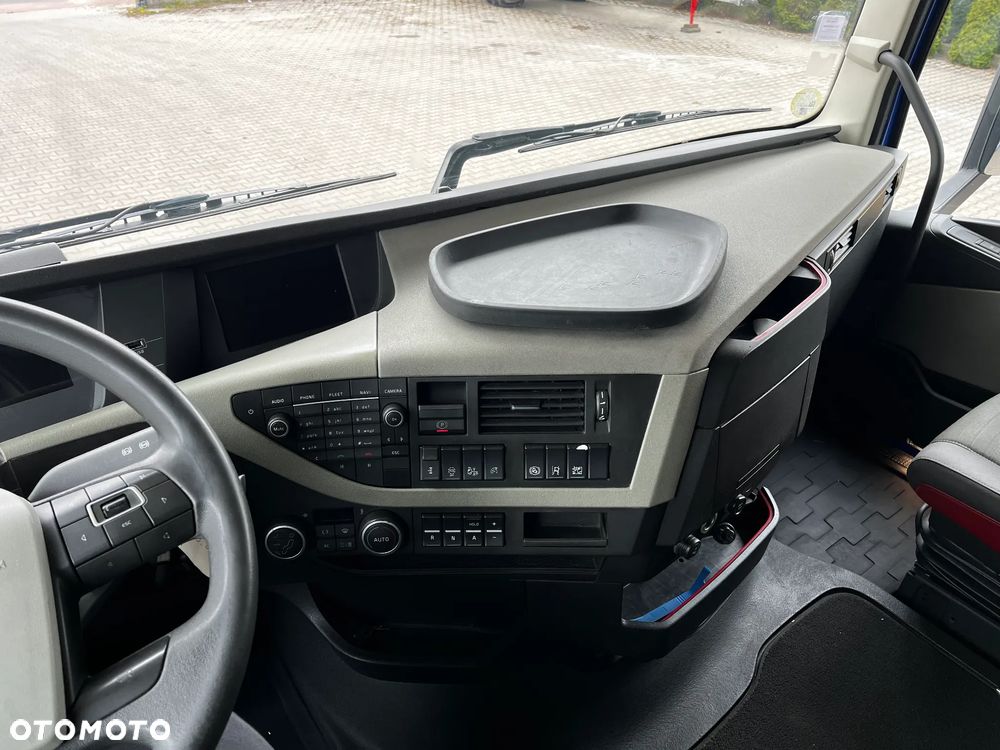 Volvo FH 500 EURO 6 / SPROWADZONY/ SERWISOWANY/KLIMA POSTOJOWA/DWA ZBIORNIKI - 10