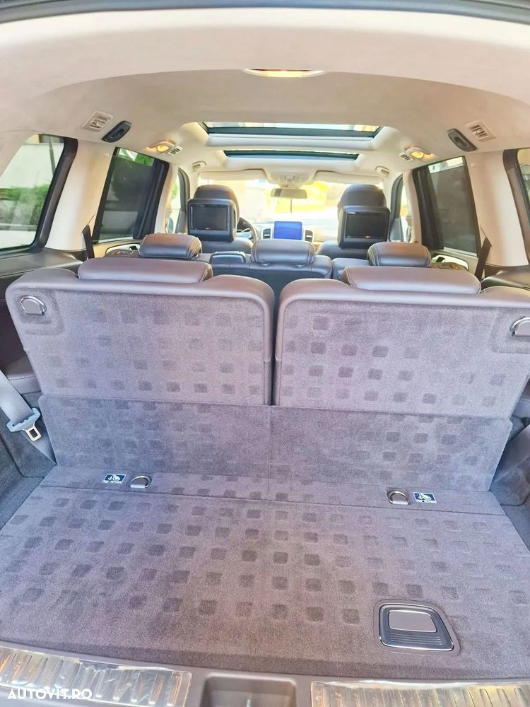 Mercedes-Benz GLS - 36