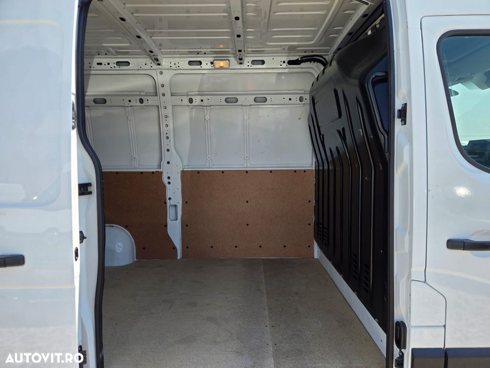 Renault New Master L2H2 - 15