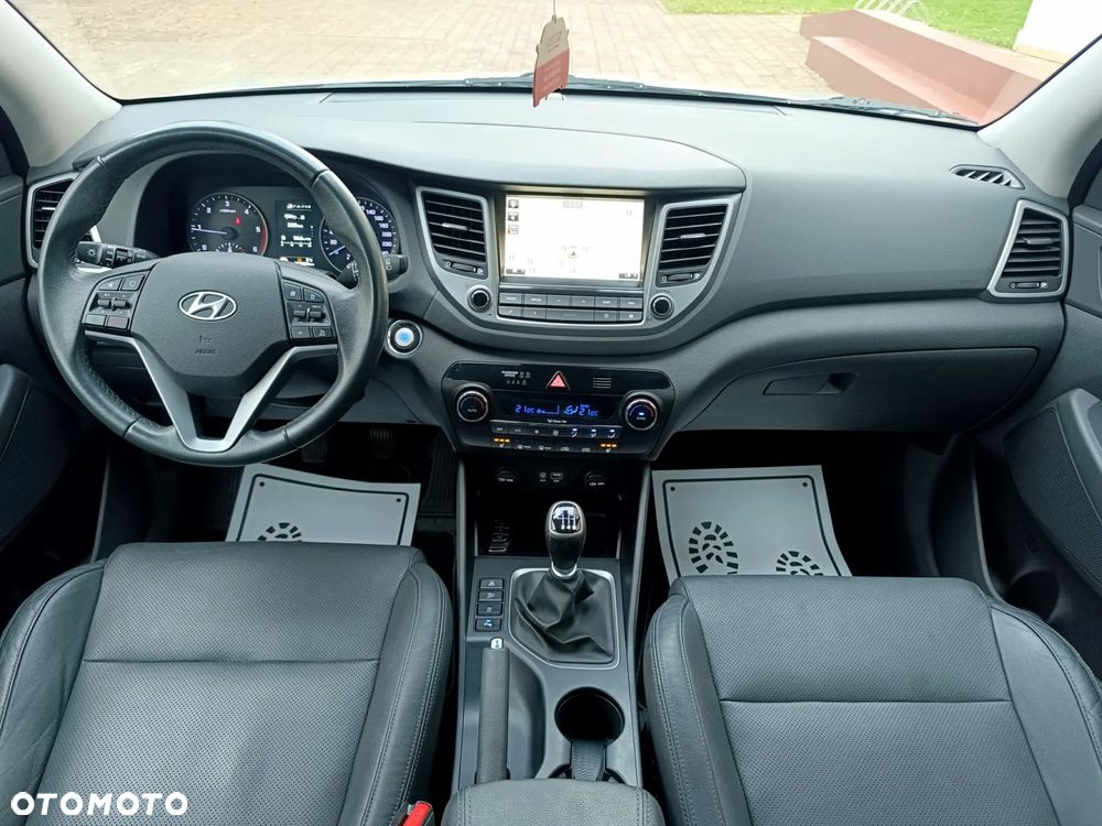 Hyundai Tucson 1.7 CRDI BlueDrive GO 2WD - 27