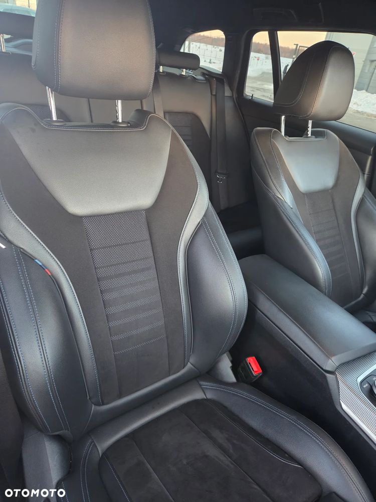 BMW Seria 3 318d M Sport Shadow - 9