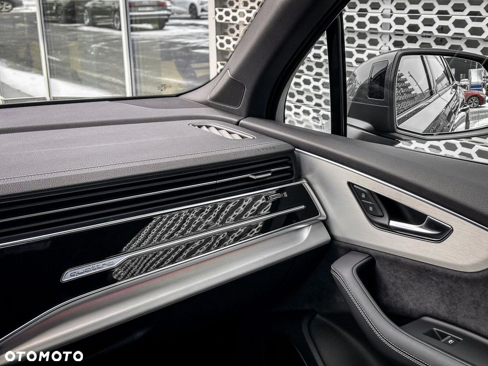 Audi Q7 - 36