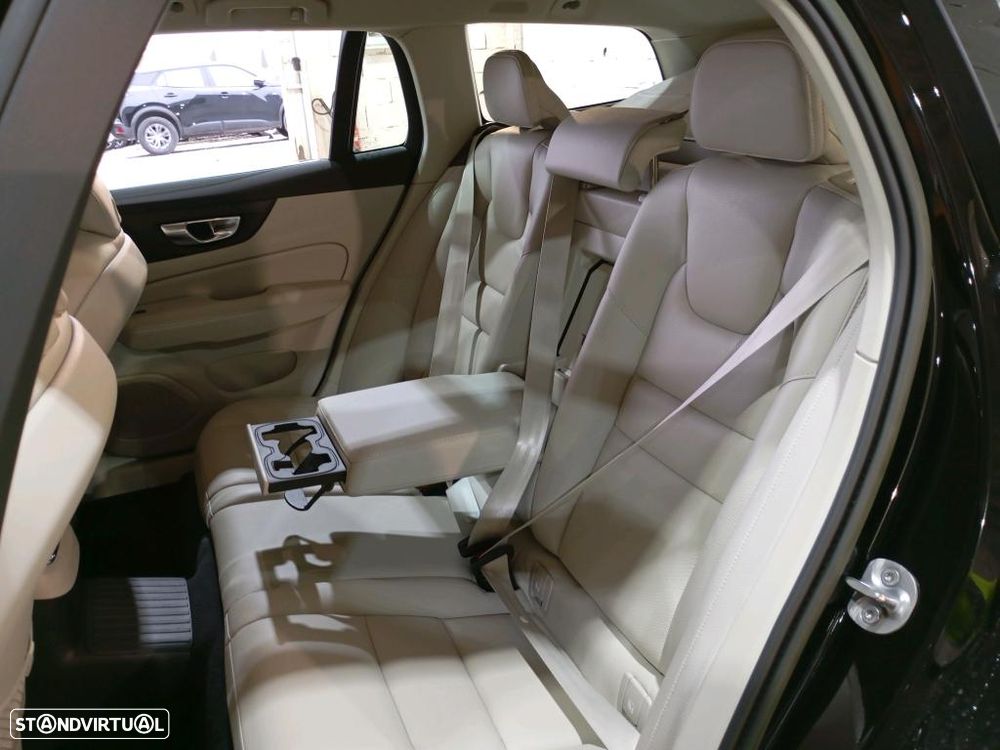 Volvo V60 2.0 T6 AWD TE Core - 8