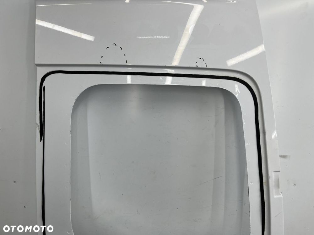 Drzwi Mercedes w910 w907 sprinter 3 III 2018r.- prawe tylne na szybę wysokość 200cm. - 6