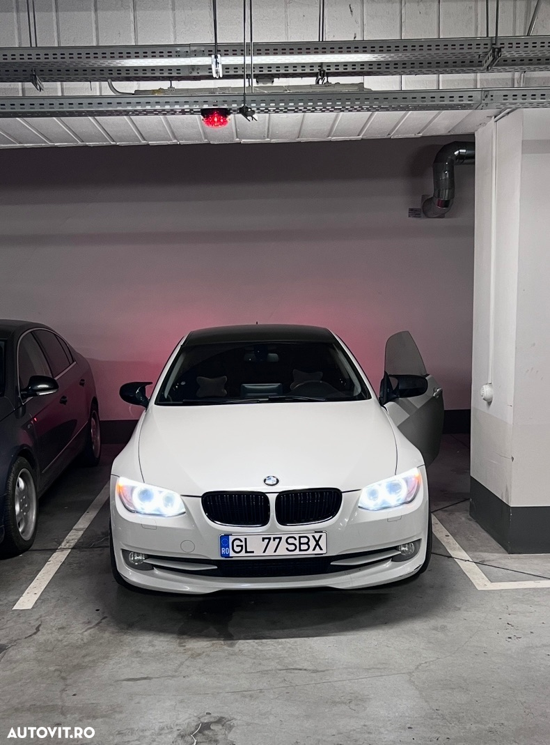 BMW Seria 3 320d xDrive Coupe - 11