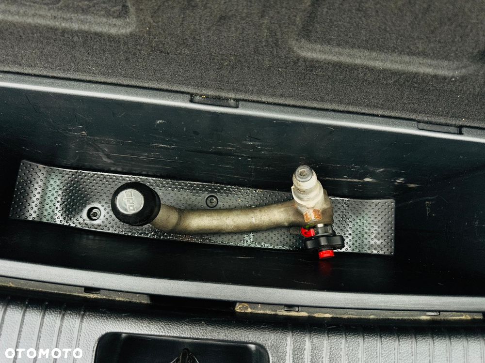 Kia Ceed 1.6 GDI Dream Team Edition - 10