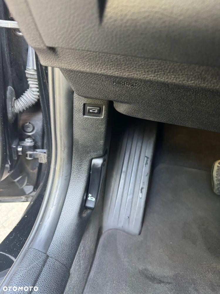 BMW Seria 3 328i - 13