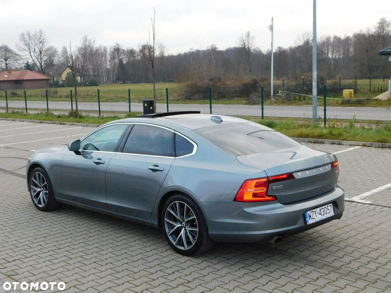 Volvo S90 - 5