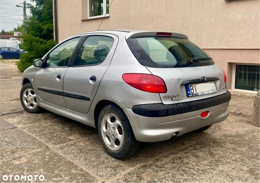 Peugeot 207 - 5