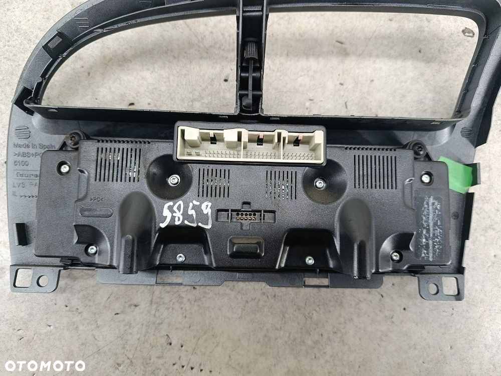 PANEL NAWIEWU SEAT LEON II - 5