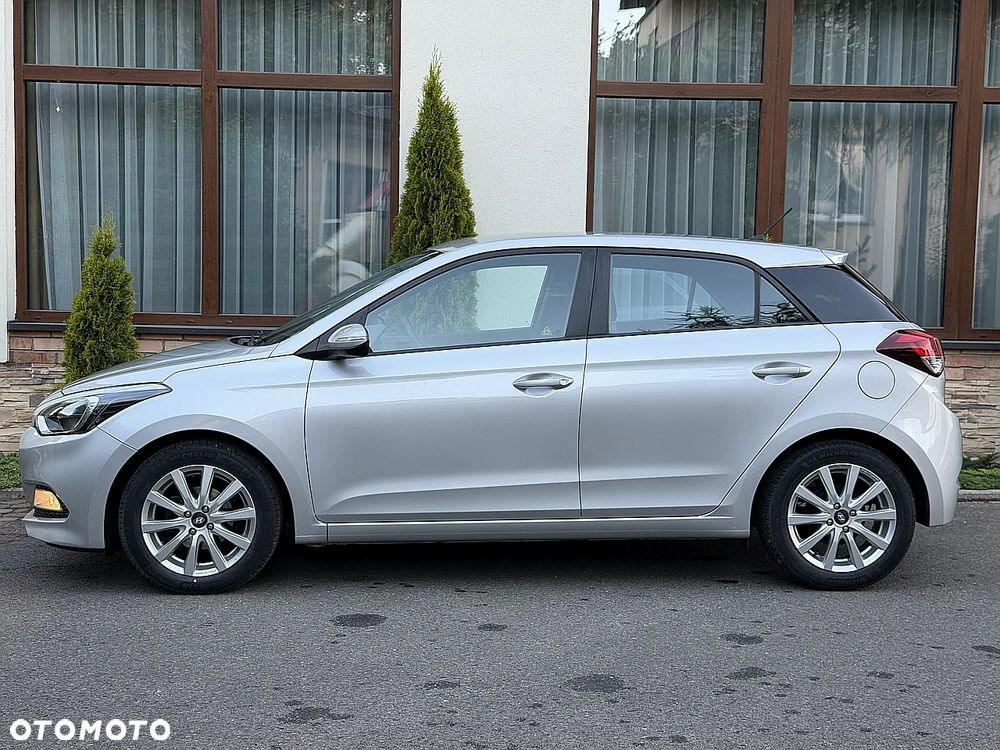 Hyundai i20 blue 1.2 YES Silver - 28