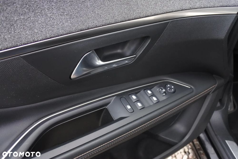Peugeot 5008 BlueHDi 180 EAT6 GT - 23