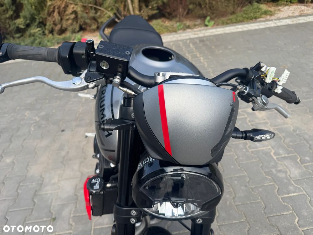 Triumph Trident - 16