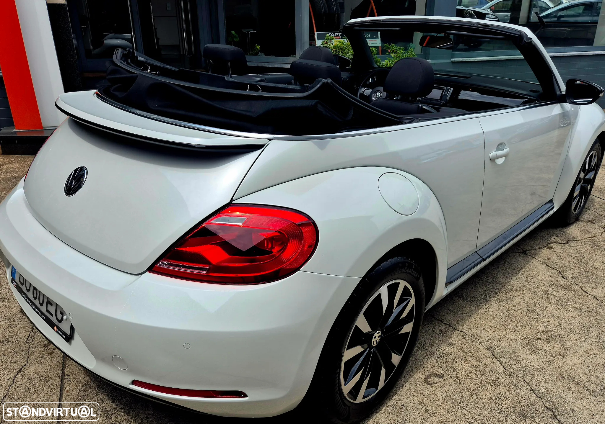 VW New Beetle Cabriolet 1.2 TSI Design DSG - 19