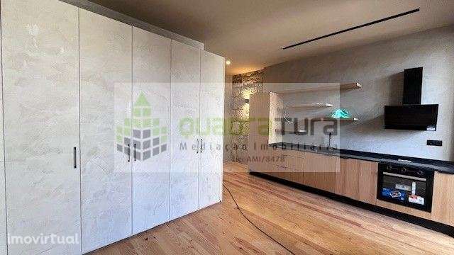 ESTÚDIO | C/ Terraço e Jardim | BONFIM - Grande imagem: 3/21