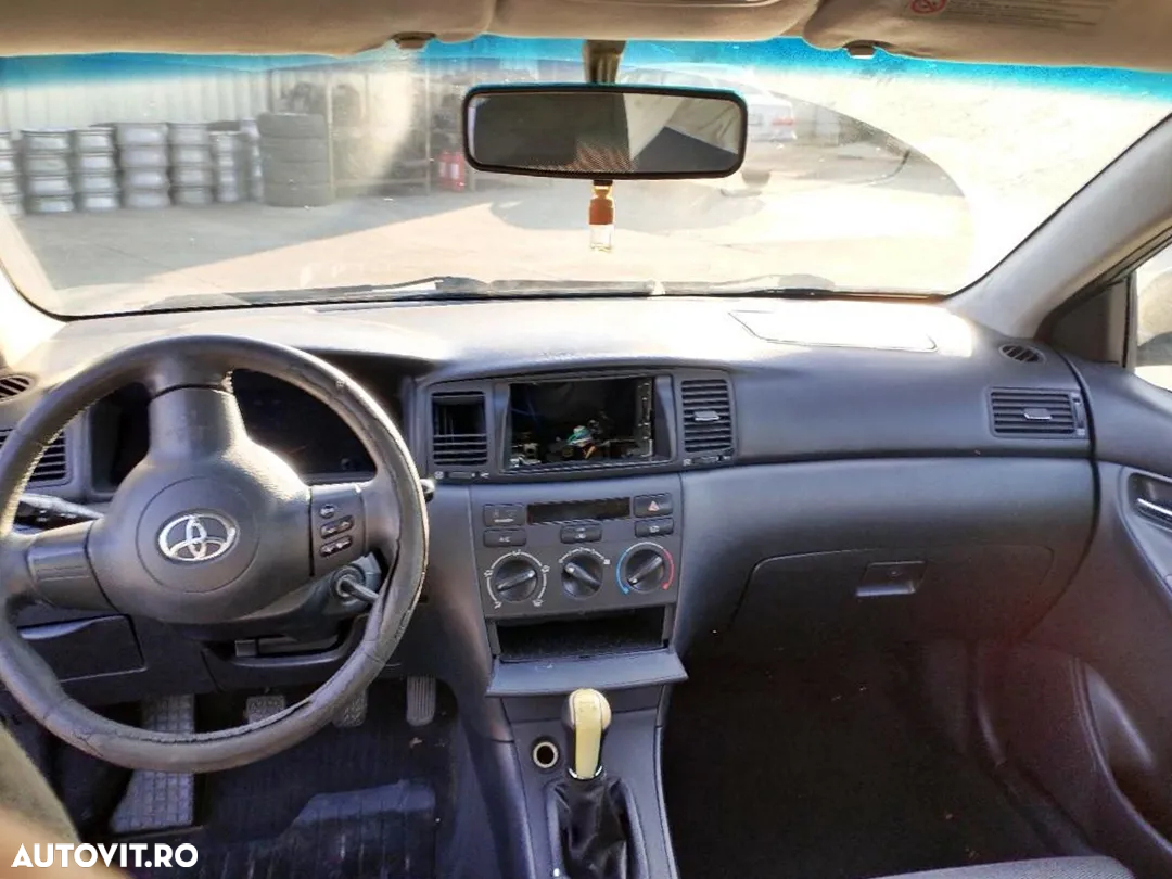 Dezmembram Toyota Corolla - 5
