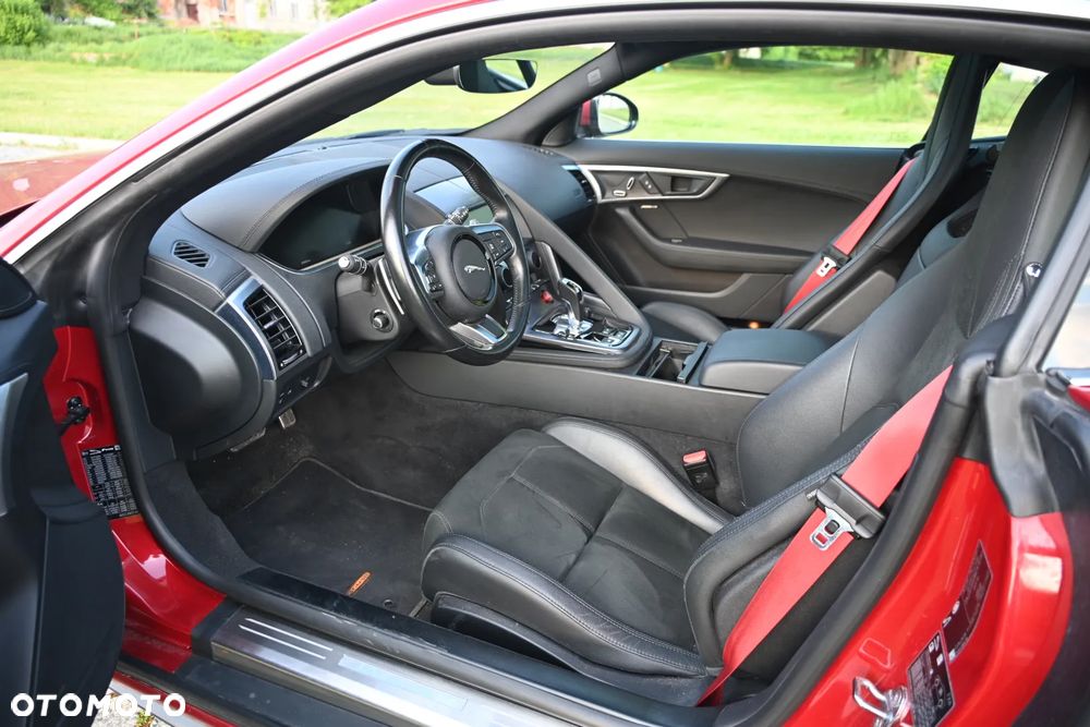 Jaguar F-Type 2.0 Turbo R-Dynamic - 12