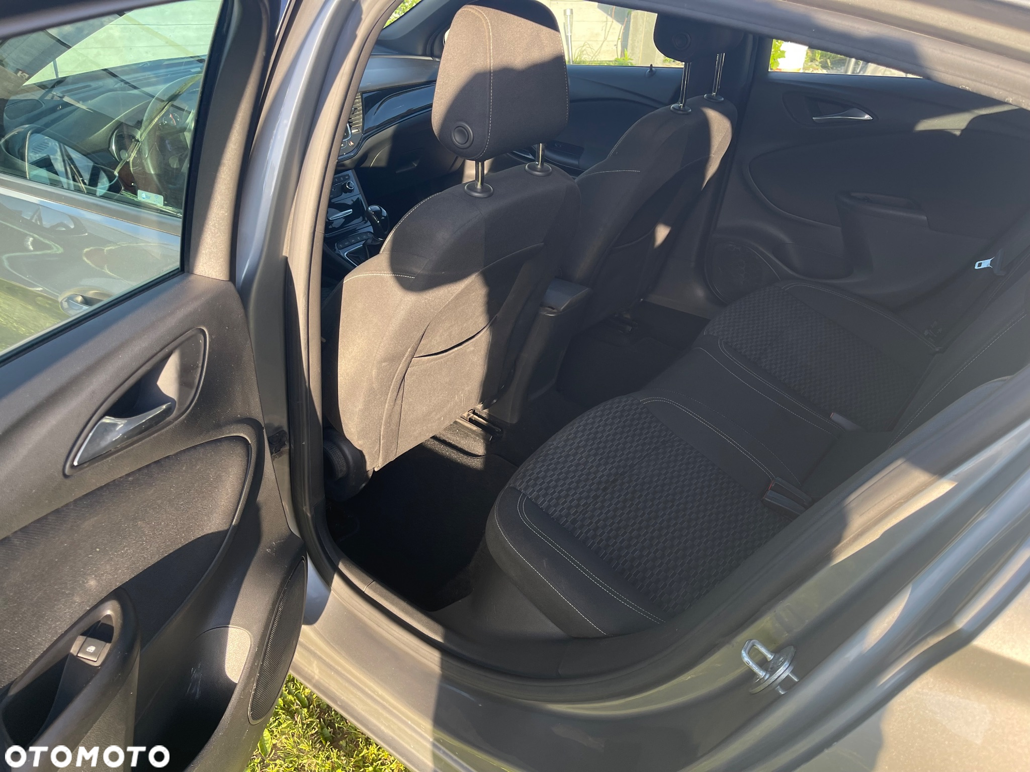 Opel Astra 1.4 Turbo Business - 11