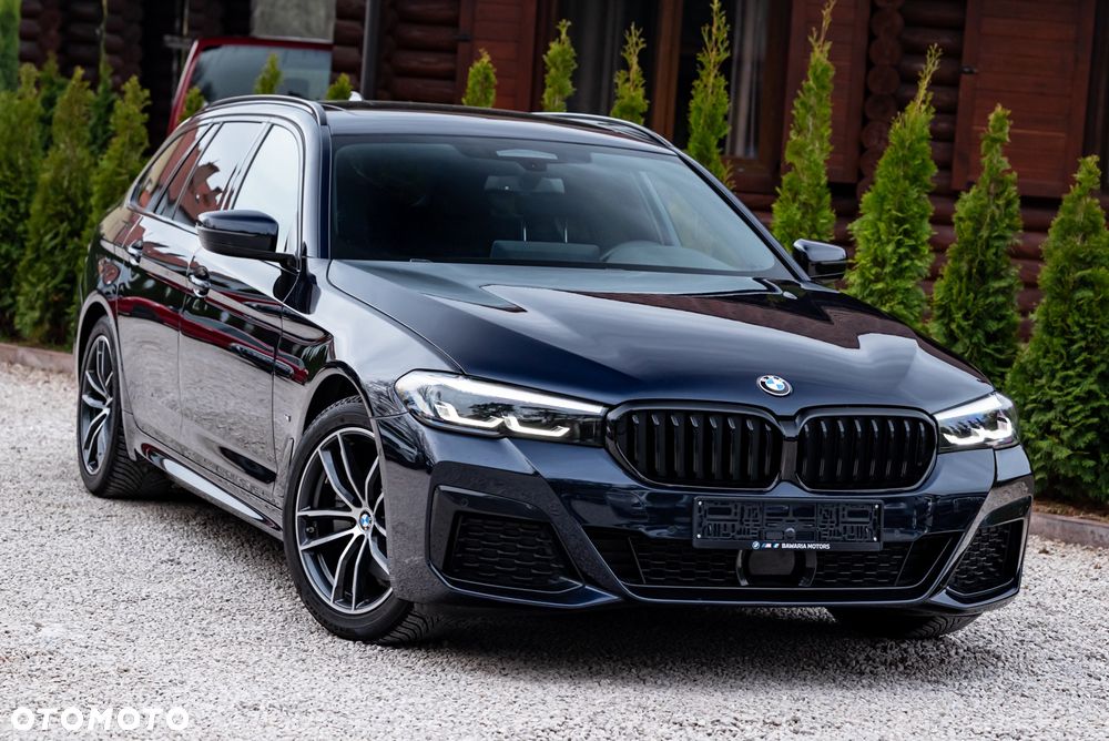 BMW Seria 5 520d M Sport - 4