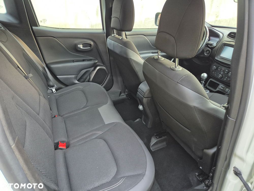 Jeep Renegade 1.4 MultiAir Limited - 34