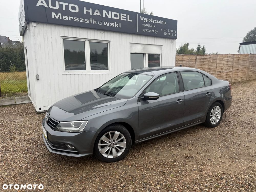Volkswagen Jetta 2015 photo 2