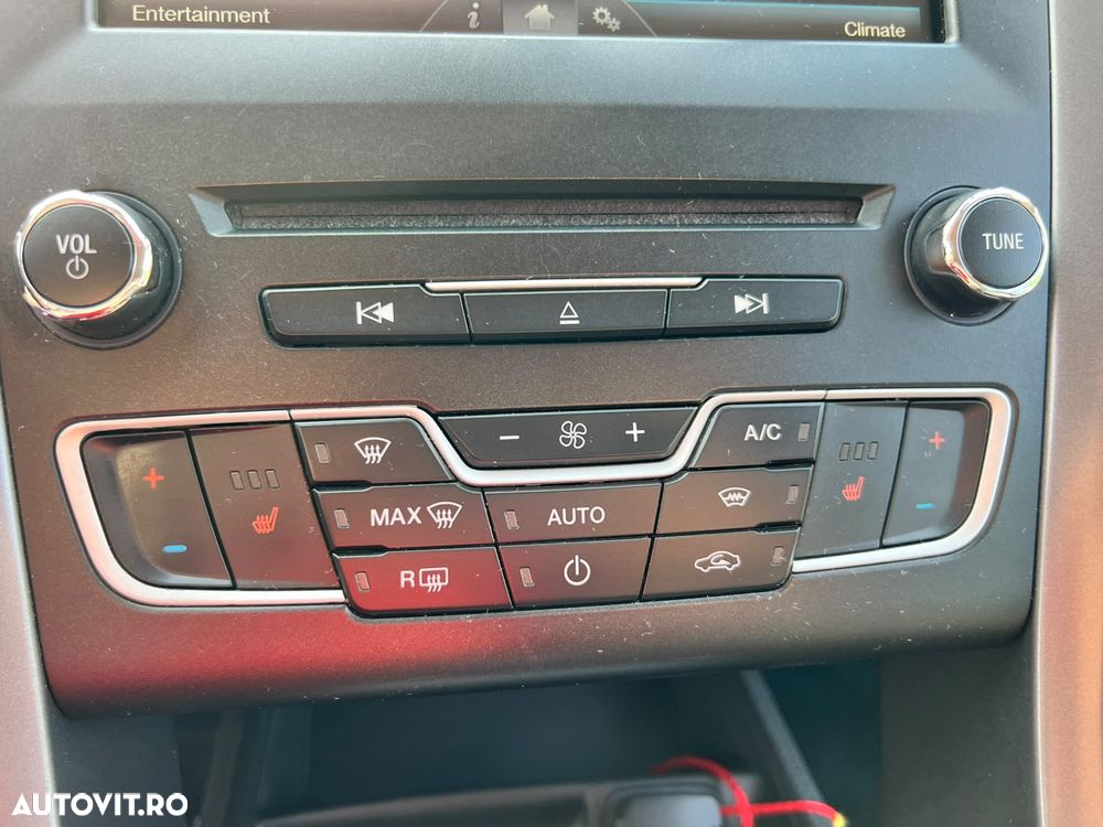 Ford Mondeo 2.0 TDCI Start-Stopp Titanium - 25