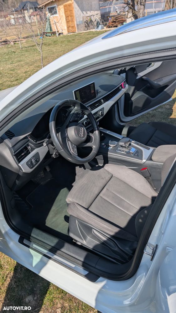 Audi A4 Avant 2.0 TDI ultra S tronic - 13