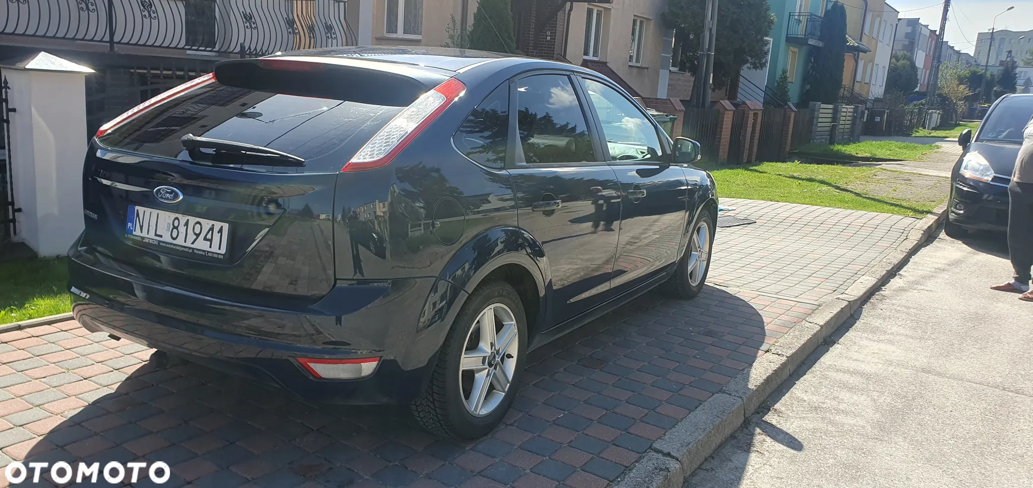 Ford Focus 1.6 Ambiente - 2