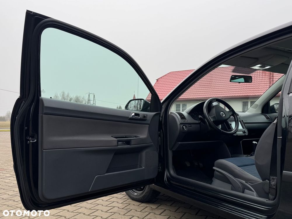 Volkswagen Polo 1.4 Tour - 18