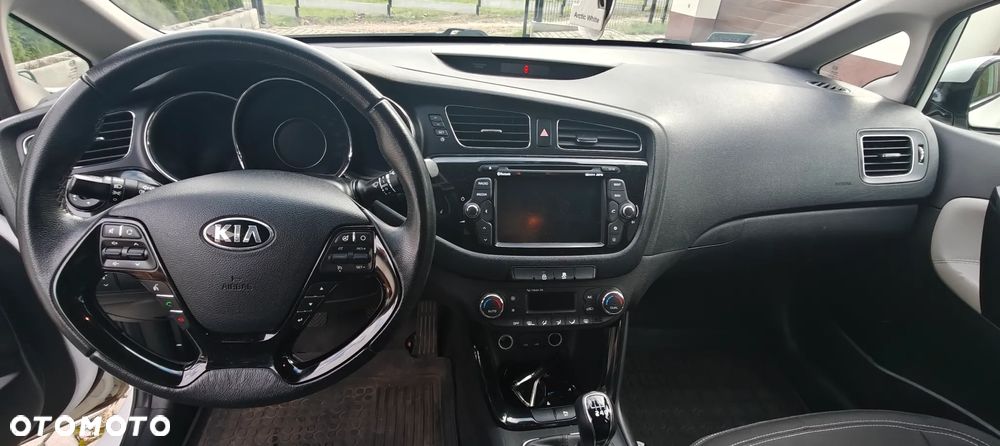 Kia Ceed Cee'd 1.6 GDI Business Line - 7