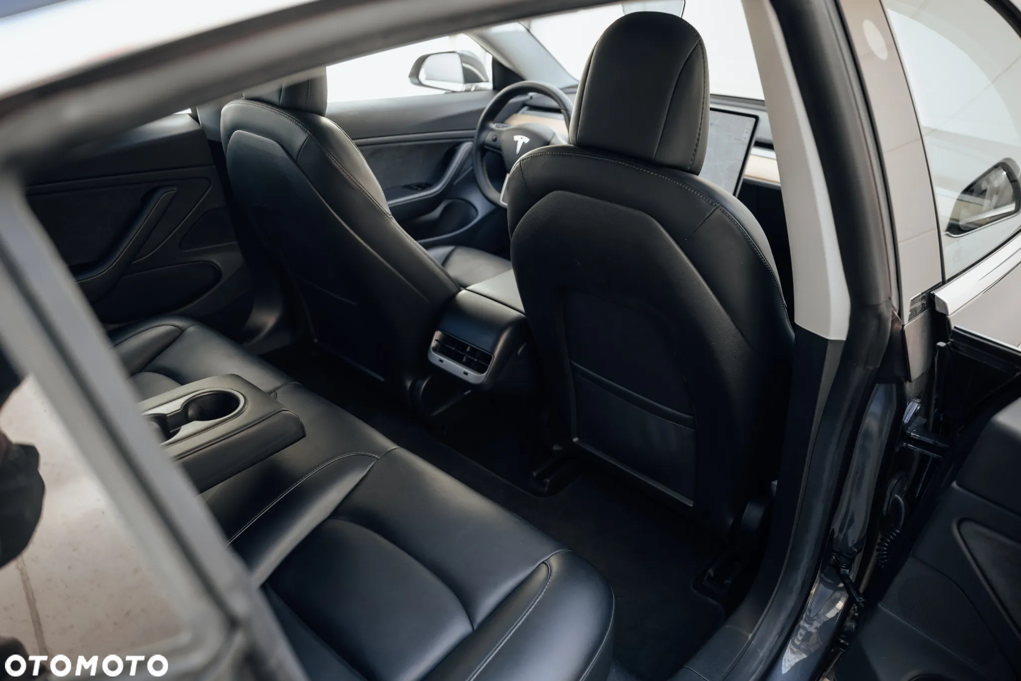 Tesla Model 3 Standard Reichweite Plus Hinterradantrieb - 16