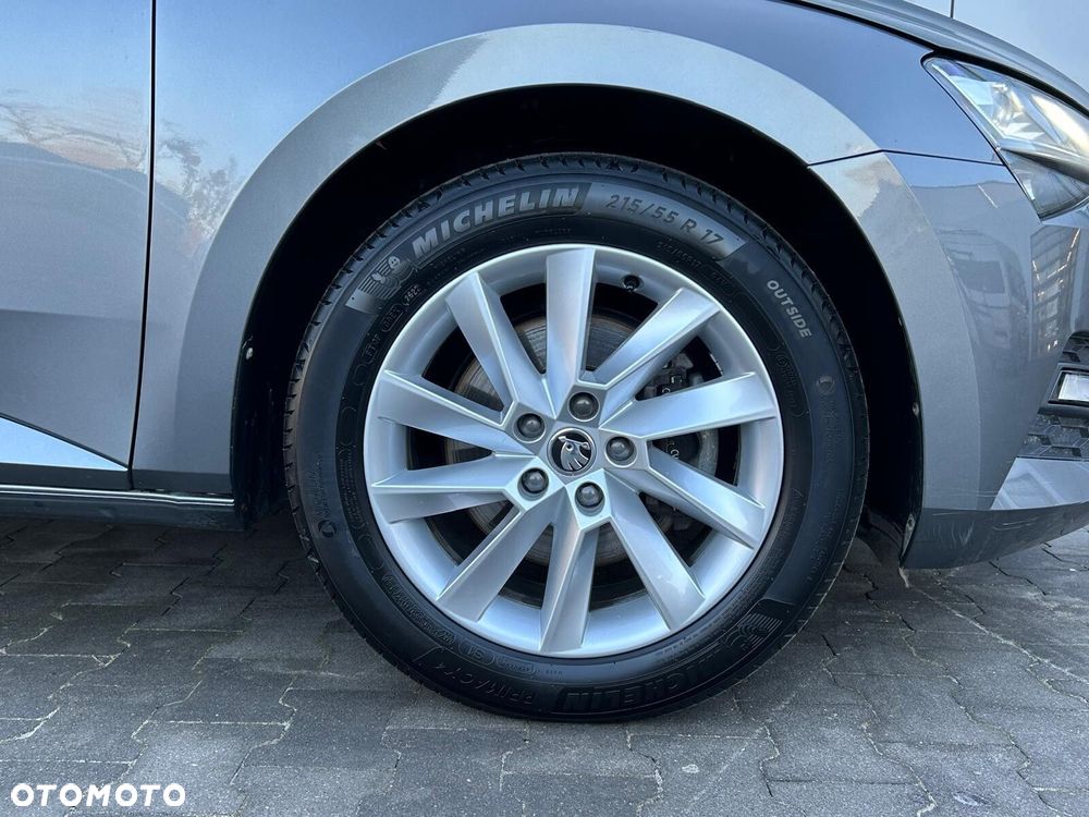 Skoda Superb 1.5 TSI Ambition DSG - 35