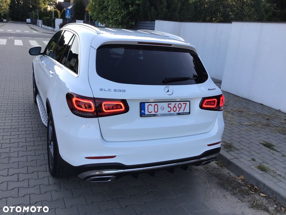 Mercedes-Benz GLC 300 4Matic 9G-TRONIC AMG Line Plus - 7
