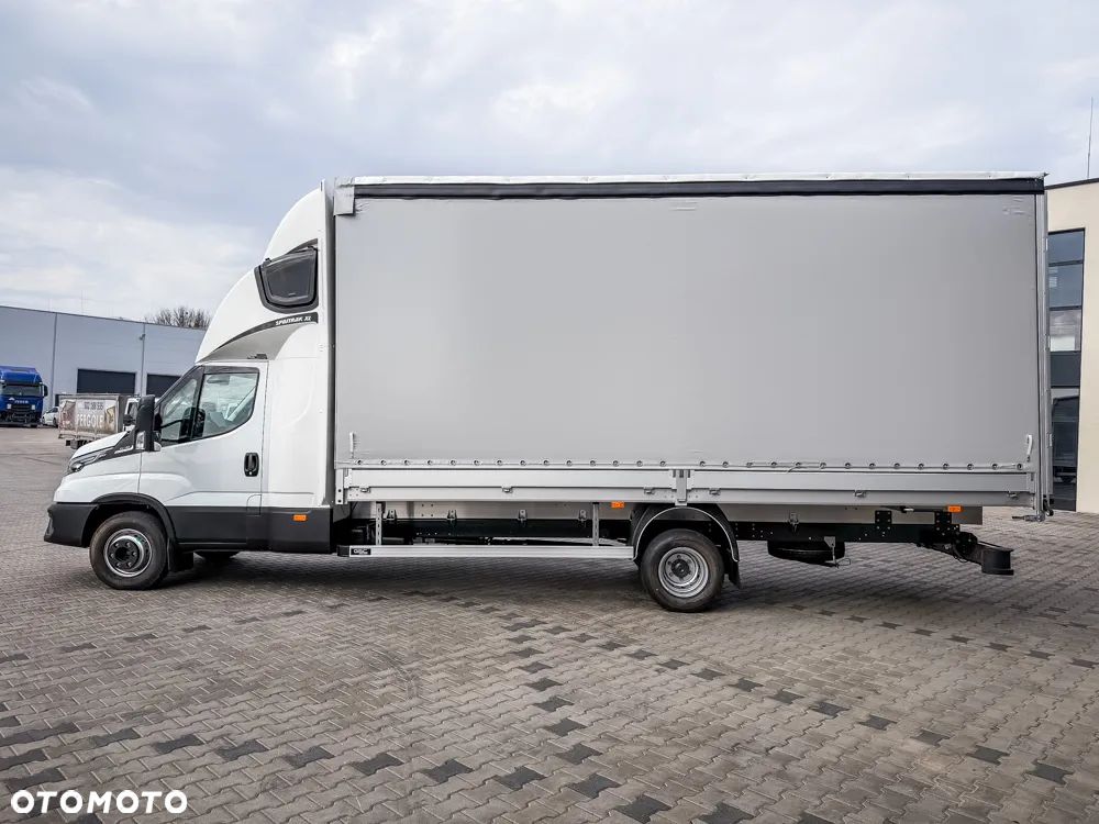 Iveco Daily 70C plandeka 15ep, sypialnia 2 łóżka, pneumatyka - 9