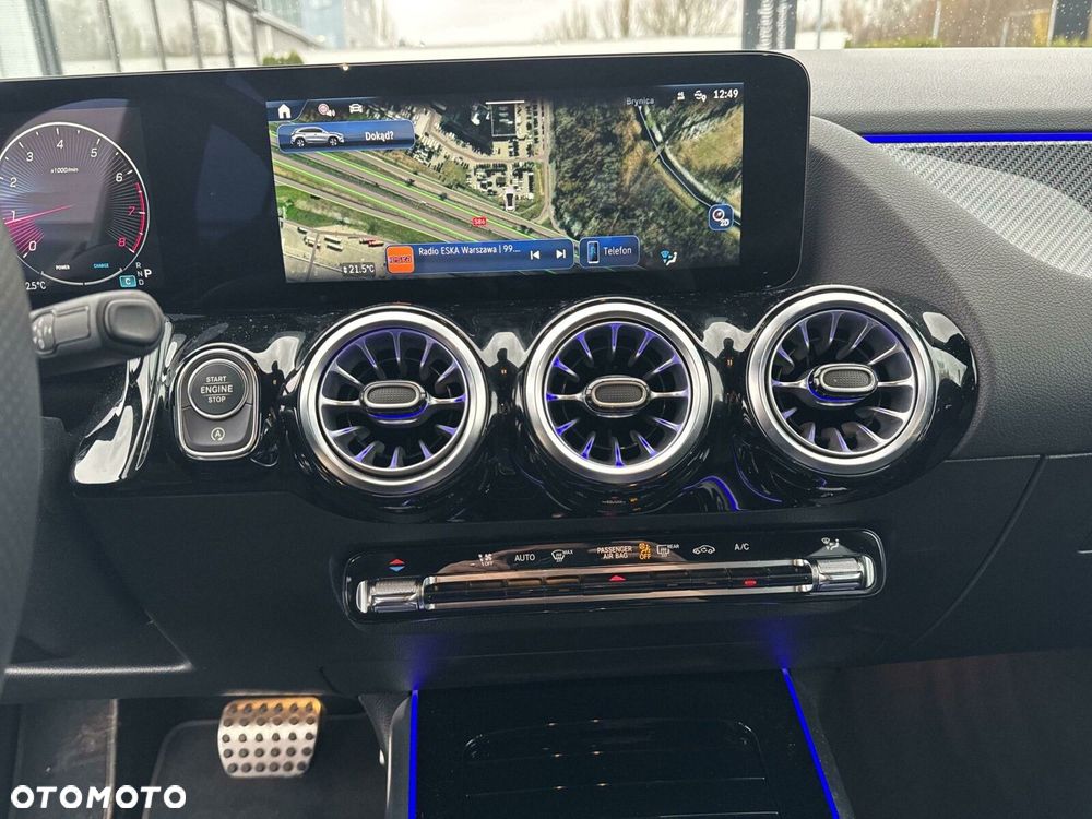 Mercedes-Benz GLA 200 AMG Line - 13